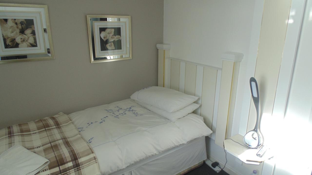 Westmore Bed & Breakfast Alness Esterno foto